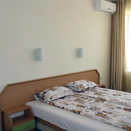 Family Anestes Hotell